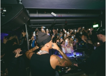 센트럴 씨 내한