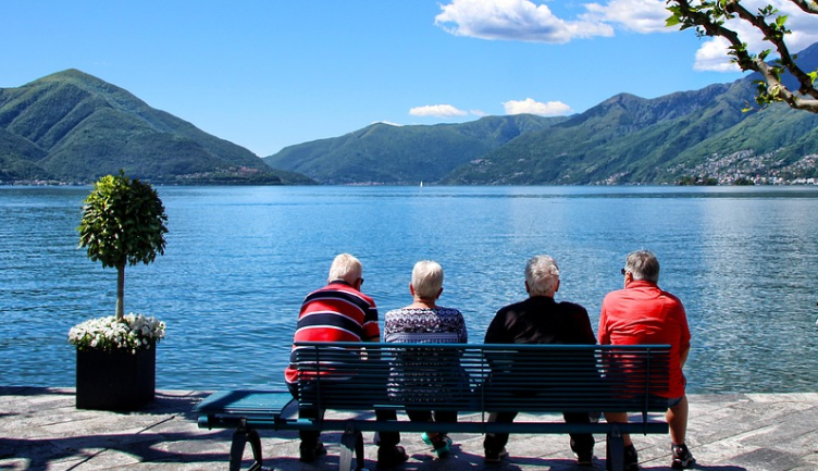 연금 생활 관련 사진