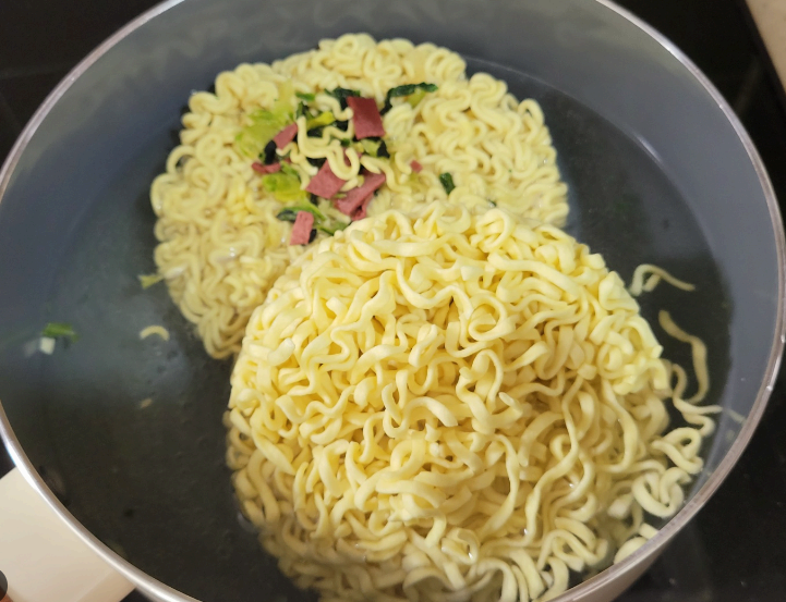 공간춘 쟁반짬짜면