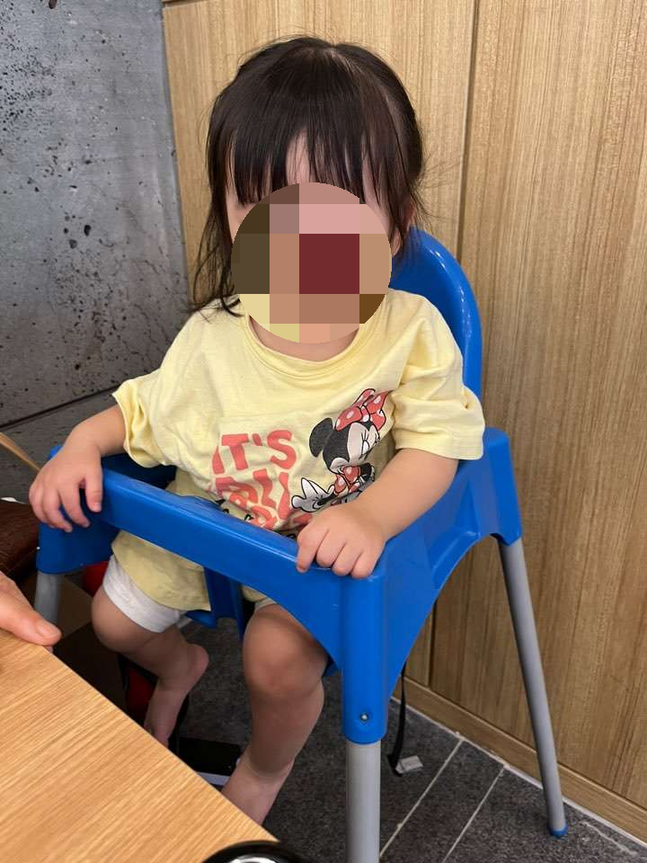 본가 가마솥 설렁탕 아기의자