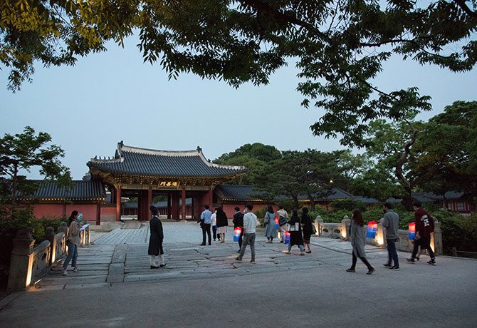 창덕궁달빛기행-금천교와 진선문