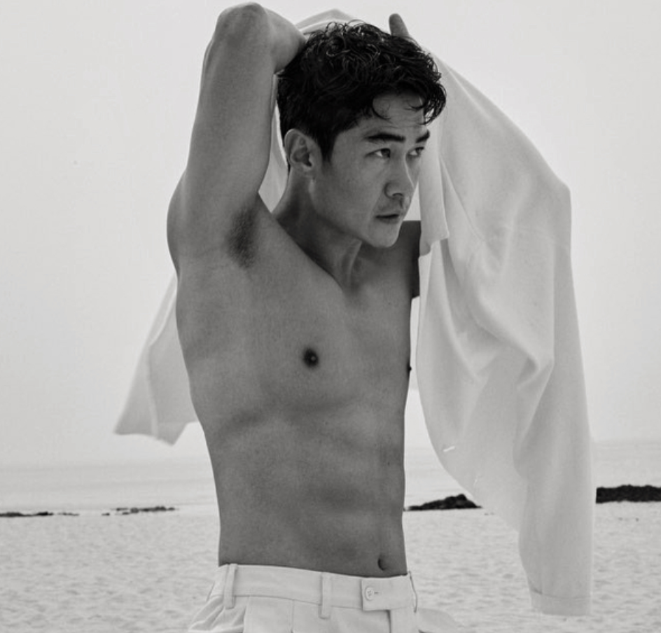 배정남 화보 식스팩