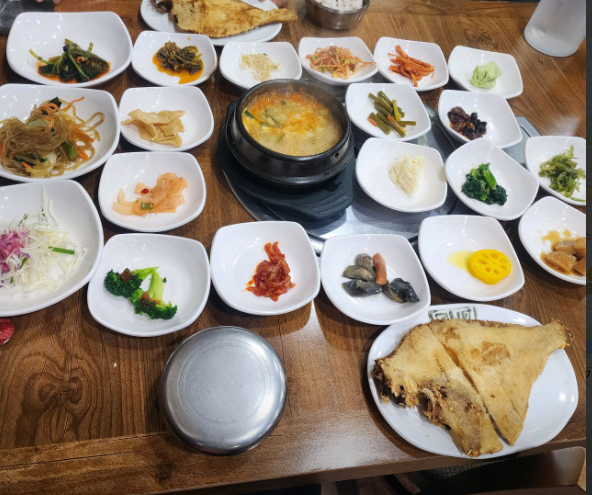 생생정보 8천원 백반 한정식 갈치조림 가자미조림 동태탕 가격파괴WHY 경기 의정부 전주식당