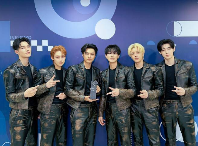 엔하이픈 빌보드 200 1위