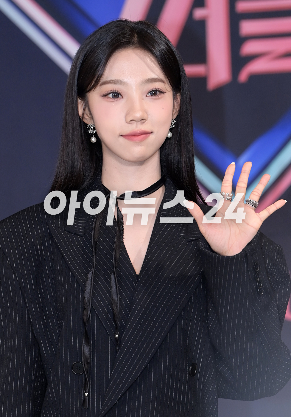 '퀸덤 우승 그룹의 실력 보여줄게요' 우주소녀 여름이 13일 오후 서울 종로구 HW컨벤션에서 진행된 Mnet '퀸덤퍼즐' 제작발표회에 참석하고 있다. [사진=정소희 기자]