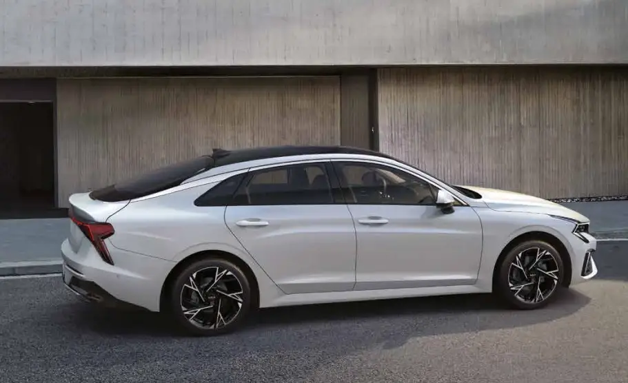 기아차-K5-제원-연비-가격표