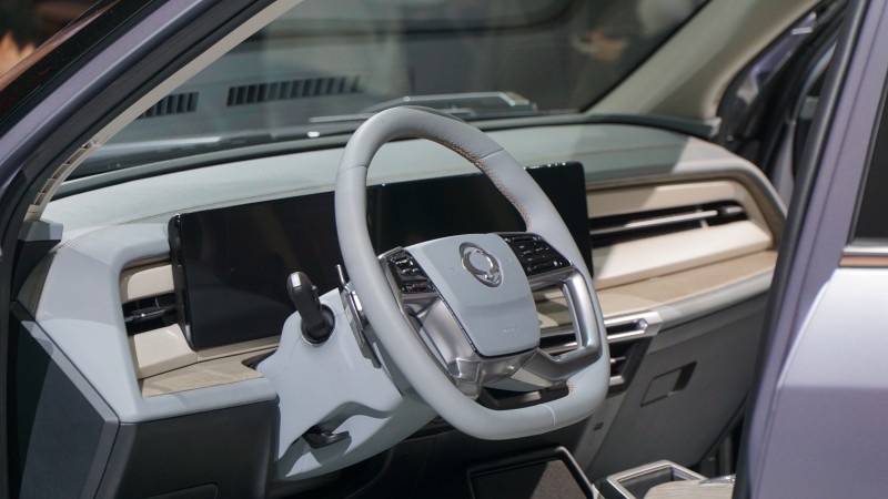 쌍용 코란도 KR10 출시일 가격 실물사진