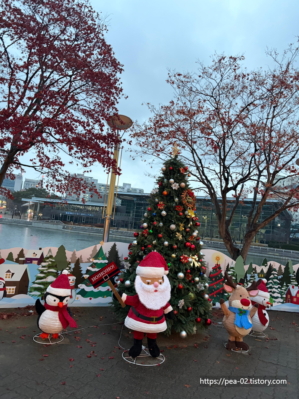 산타와 루돌프 포토존