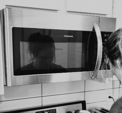 이 음식, 전자레인지에 돌리면 위험합니다! (안전 수칙 포함)