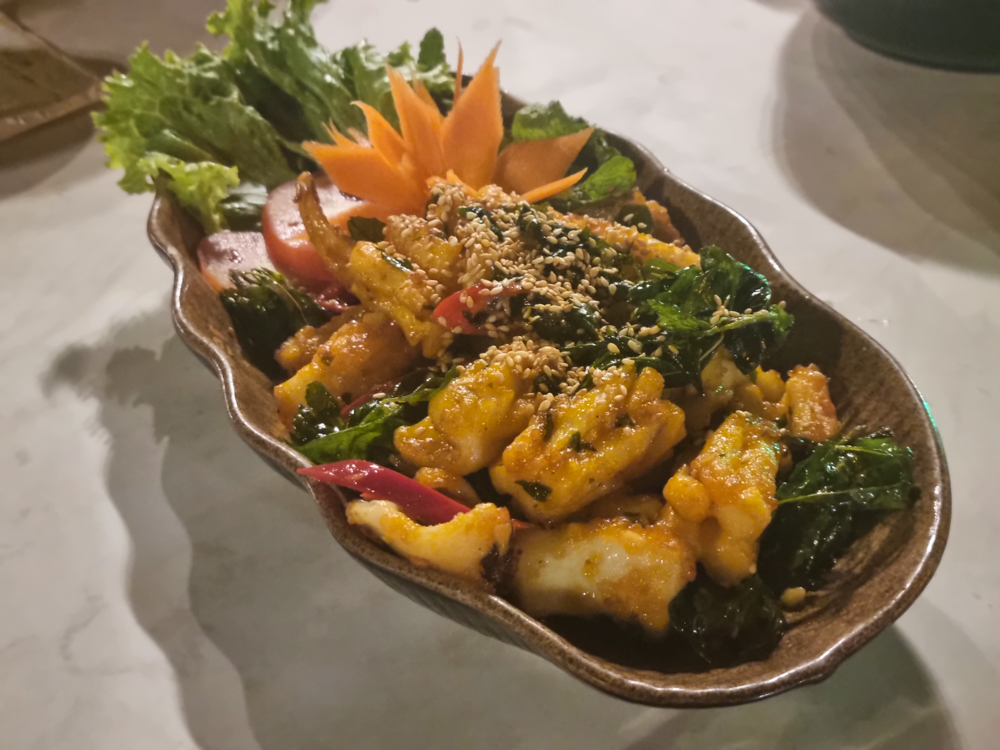 푸꾸옥 켐비치 드레프트 비어 오징어 볶음