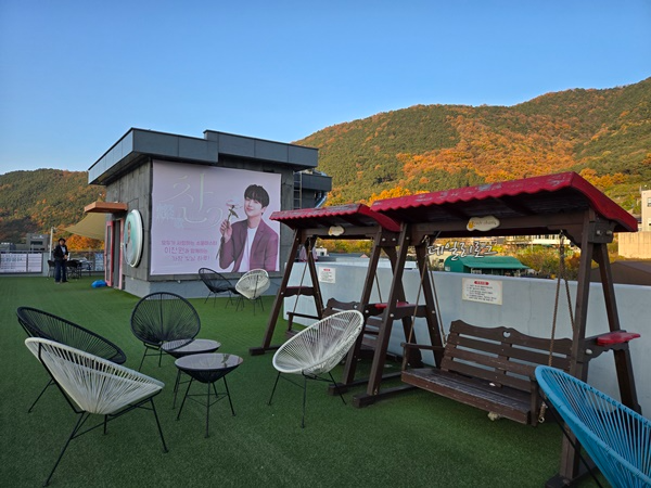 카페_찬스_옥상