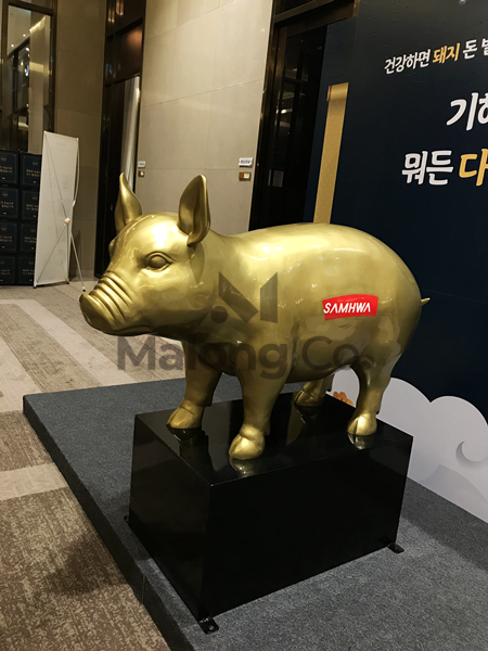 마롱컴퍼니 조형물 3