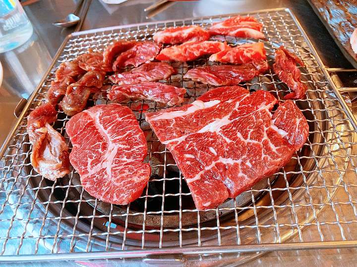 고양 행신 가게 소고기 무한리필 부페 1인 19,800원 뷔페 갈비살 토시살 부채살 꽃등심 가격파괴와이 맛집 추천