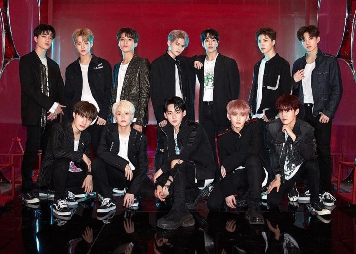 K-pop 데몬헌터즈: 다크 콘셉트 그룹과의 비교 분석 aTEEZ 