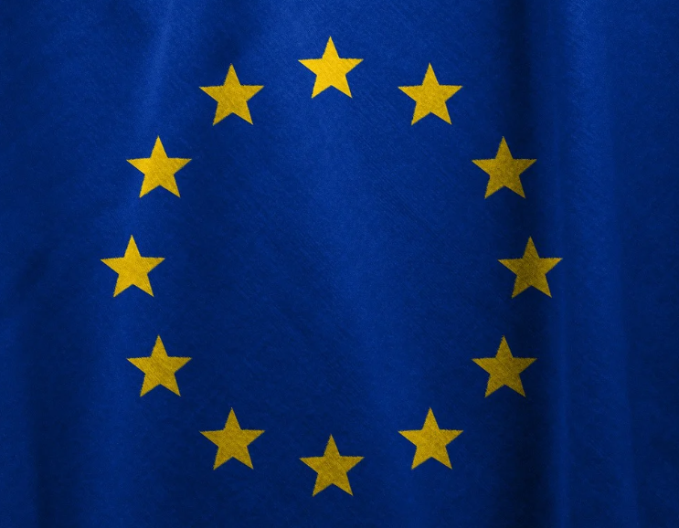 EU 등 글로벌 전기차 전환, 현실적 조정 흐름과 정책 대응