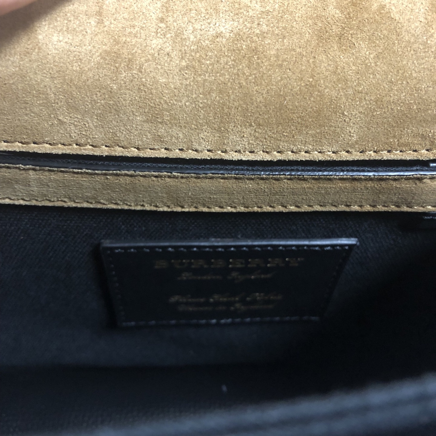 버버리가방 하우스체크 맥켄 크로스백 3980825