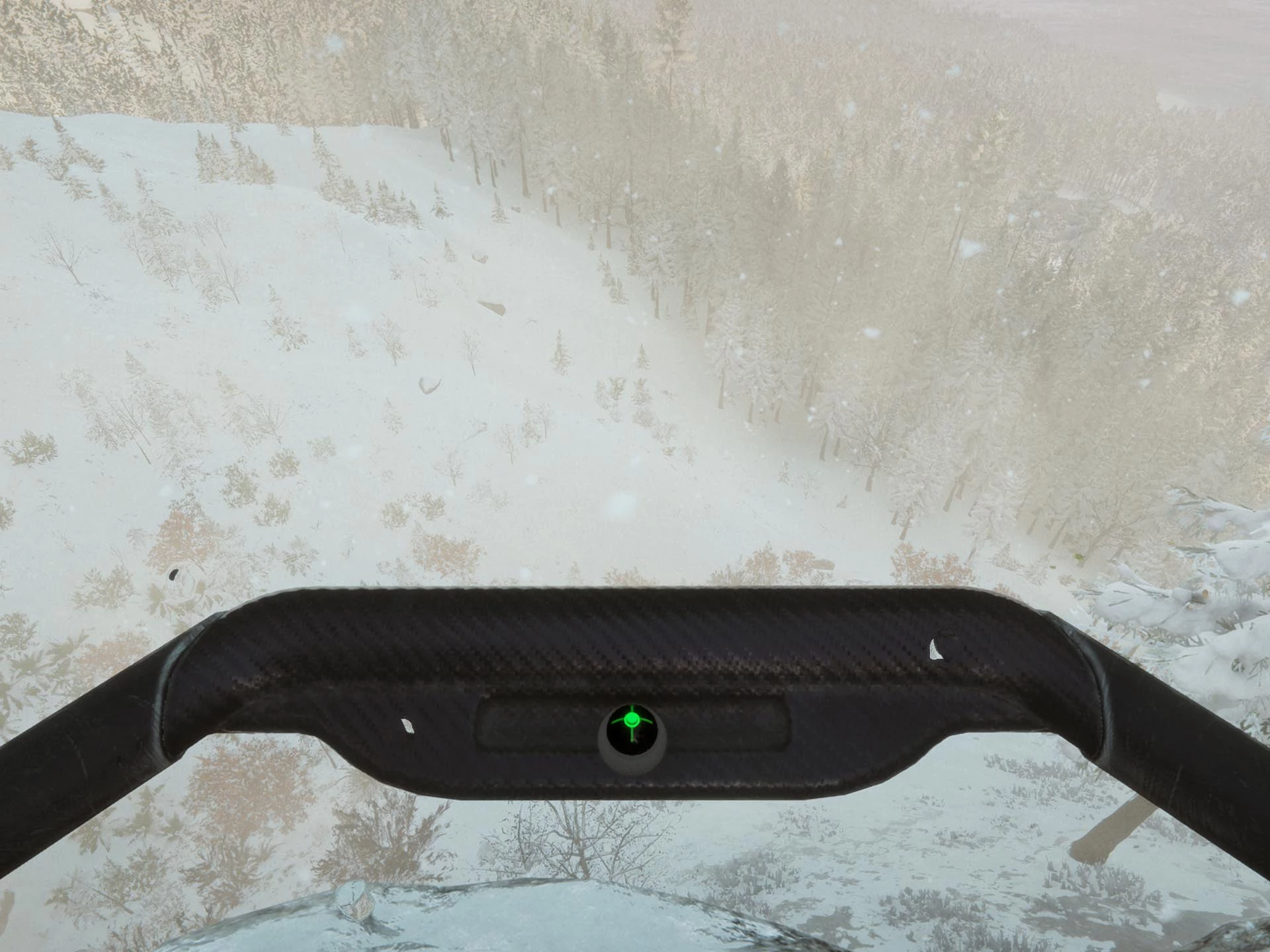 행글라이더를 타고 하늘을 나는 모습