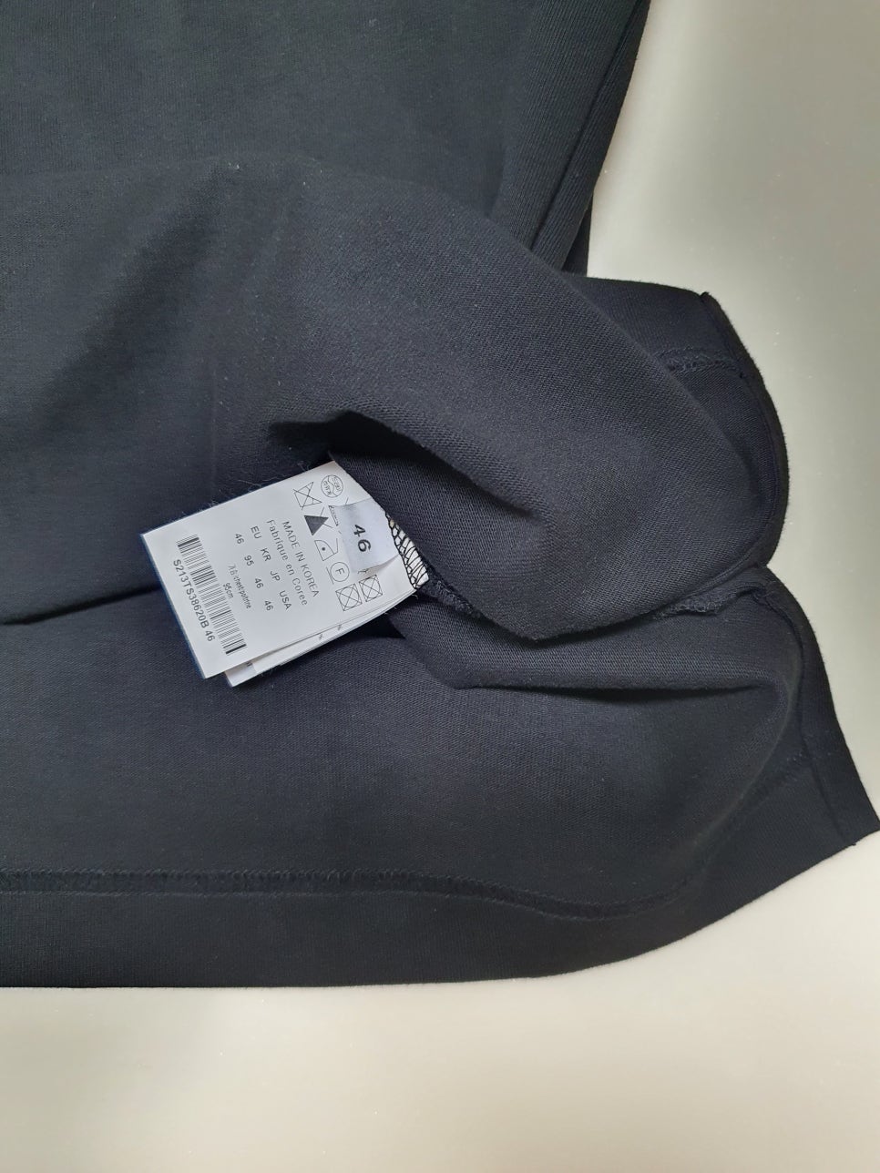 솔리드옴므 백로고 반팔티