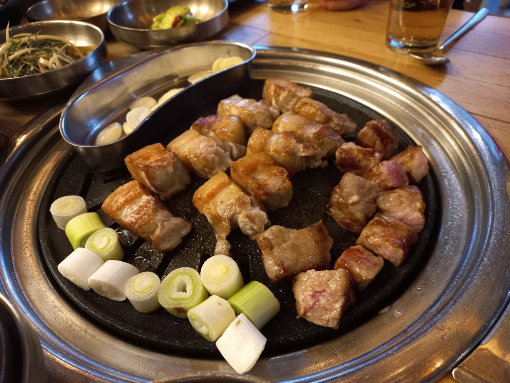 돝고기506