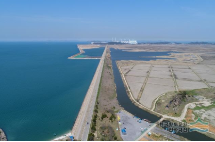 당진 관광: 대호방조제의 생태와 관광의 공존