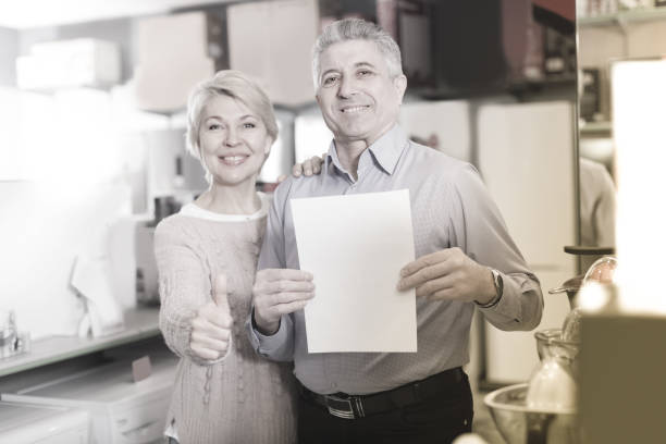 중장년 재취업 바우처 최대 200만 원 받는 법