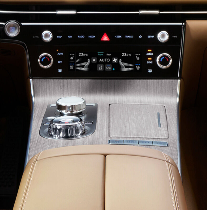 제네시스 G80 vs 경쟁 모델 비교: BMW 5시리즈&amp;#44; 벤츠 E클래스와 어떤 차이가?