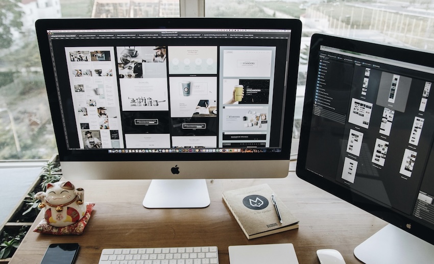 MacBook Pro M3 Max 활용하고 있는 모습