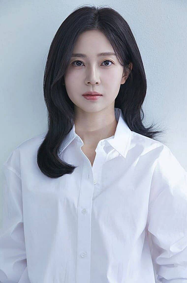 배우-백진희