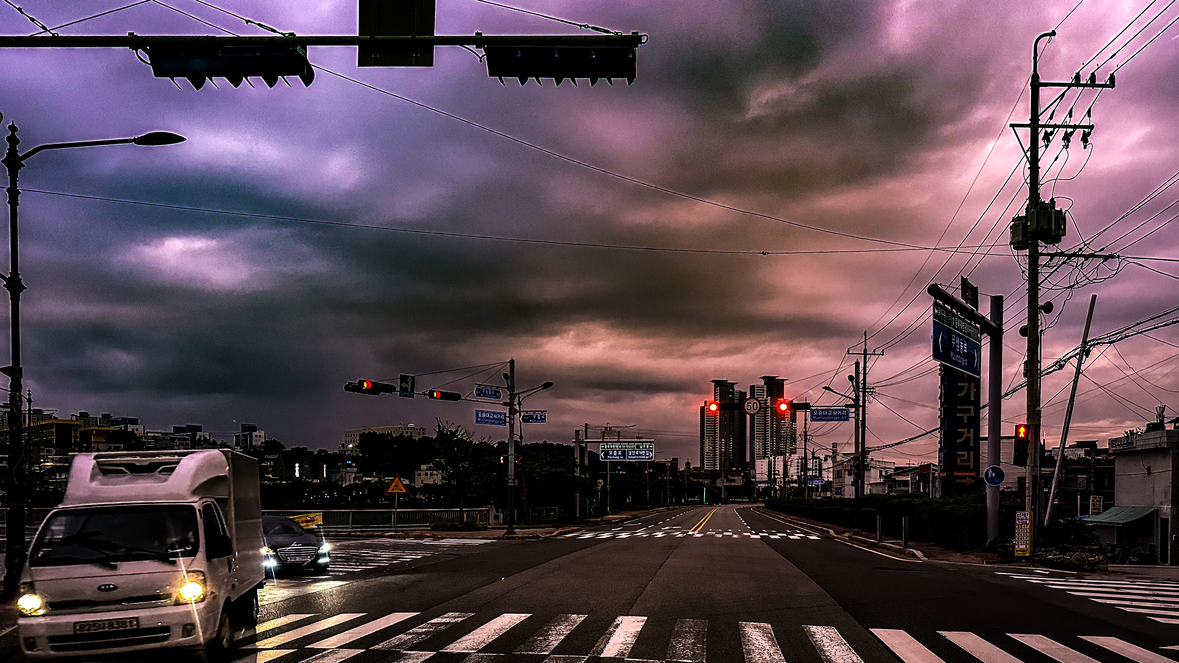 버스 밖 풍경...