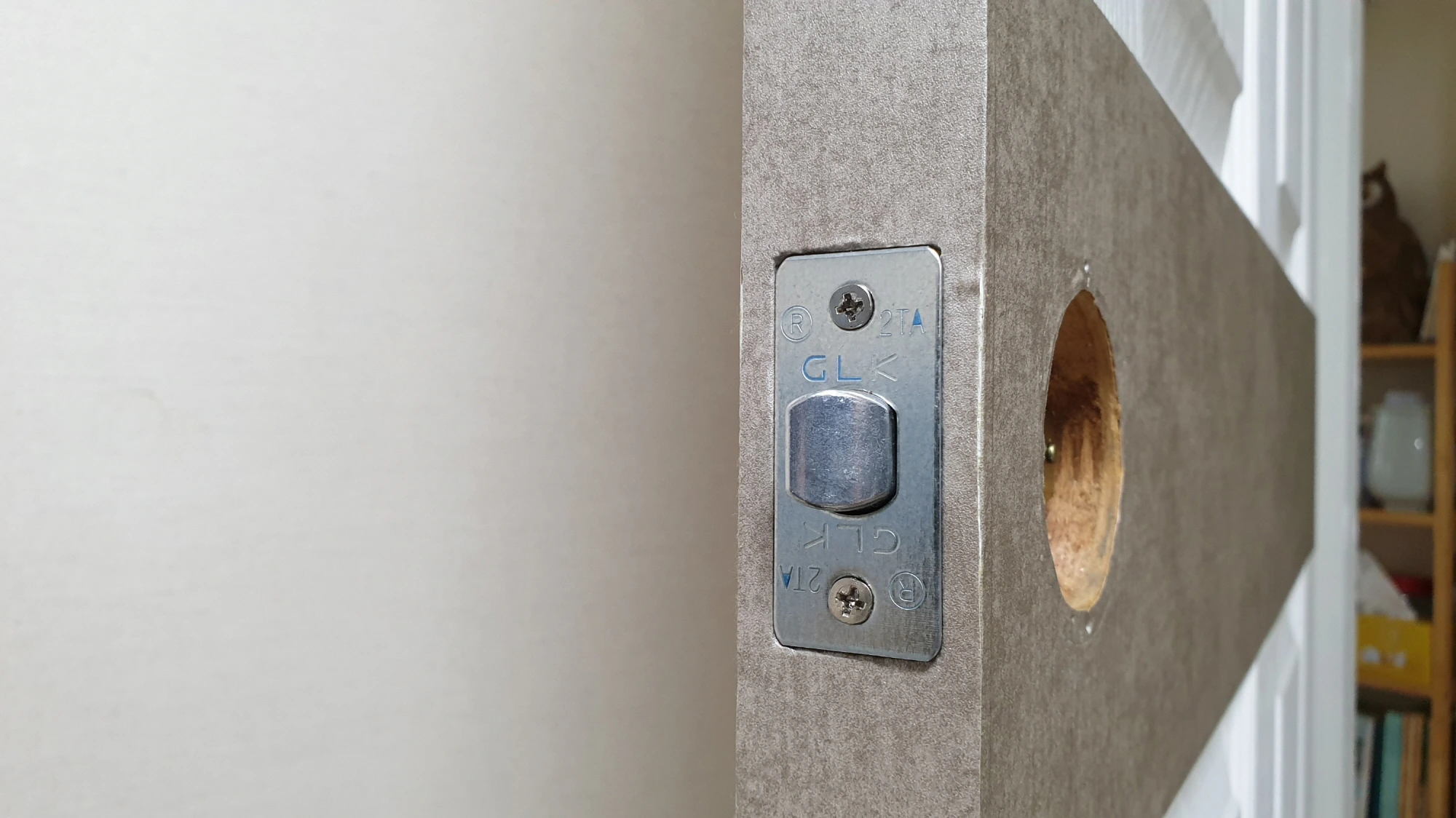 손잡이 걸쇠 끼운 모습