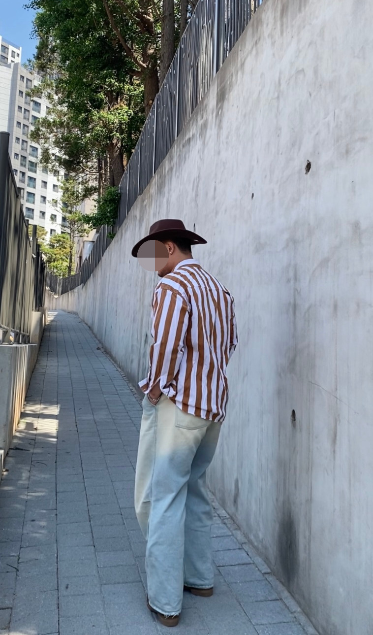 데일리룩('26. 6. 6.)유니버셜 케미스트리 페도라 카우보이모자 웨스턴모자, 빈티지 스트라이프 셔츠, 에러스익셉티드 연청 데님팬츠, 레드윙 페코스 1155 11인치 엔지니어부츠