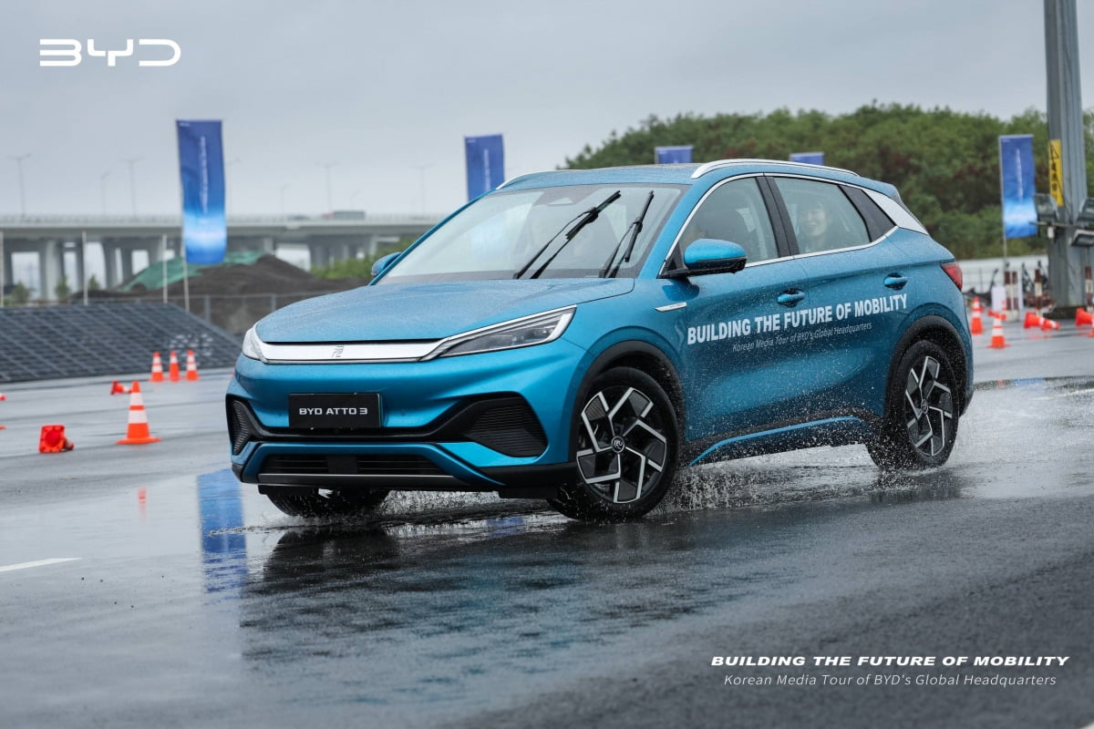 BYD 전기차 출시 상반기 하반기 아토3 한국 코리아 가격 SUV 씰 씨라이언7 시라이언7 가격 SUV 소형 중형 비야디 SEAL