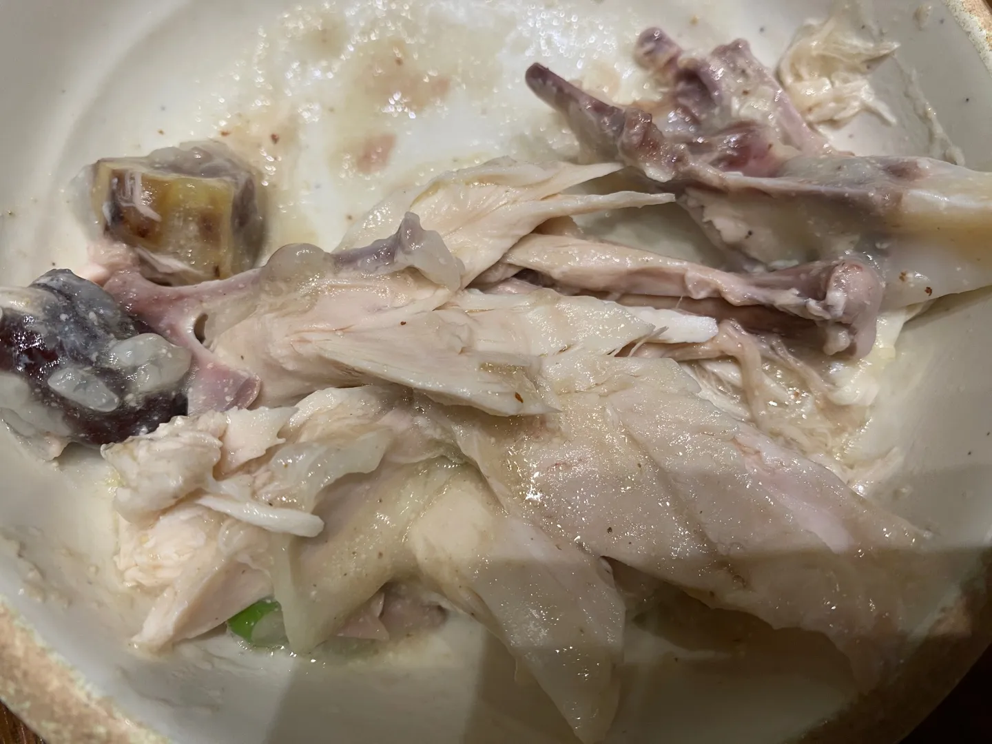 들깨-삼계탕-닭고기