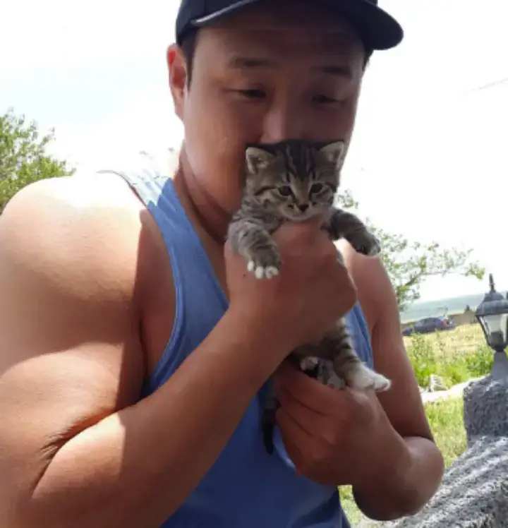 배우-구성환-사진