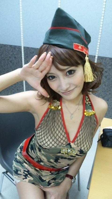 아스카 키라라 데뷔