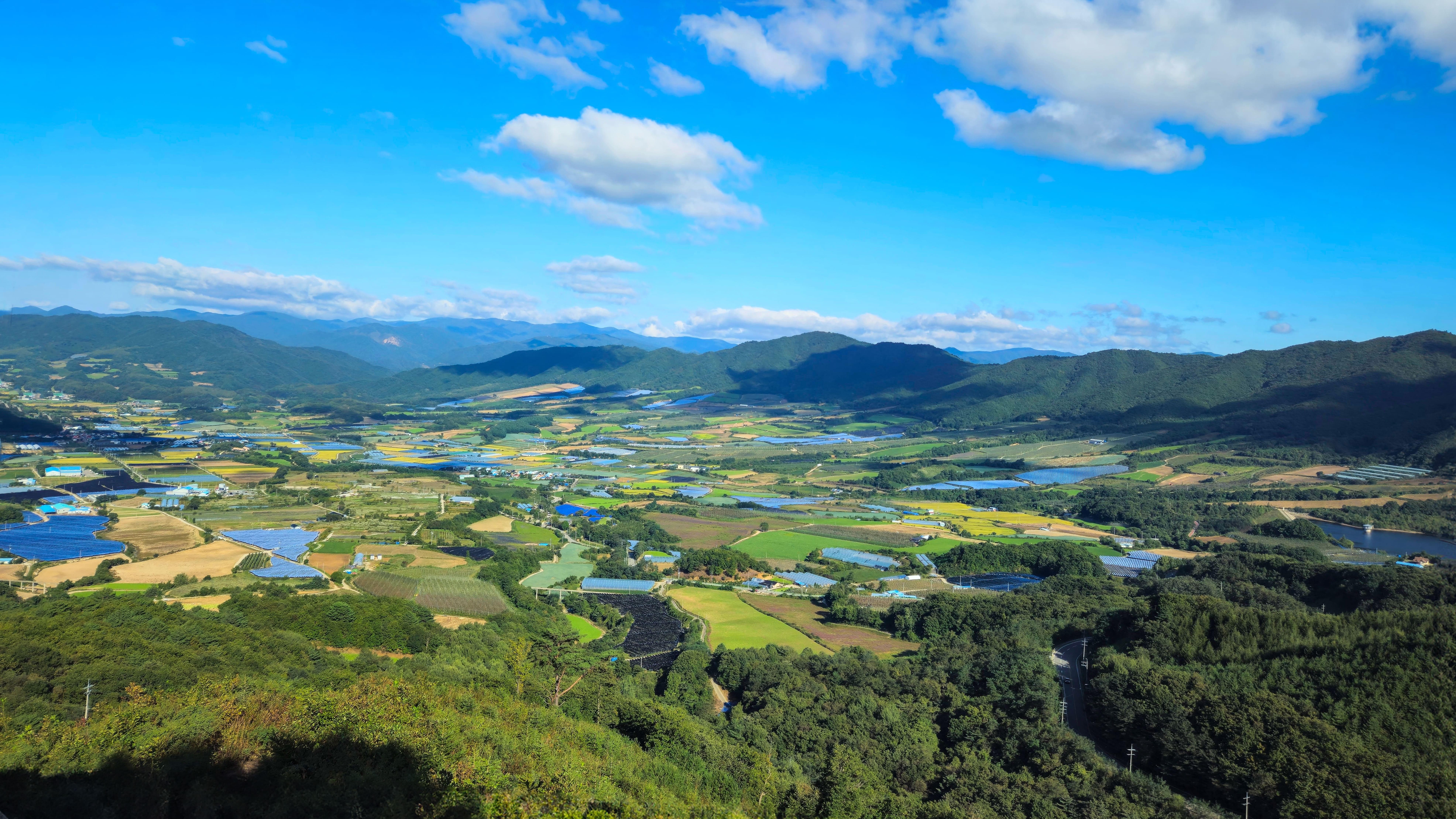 백패커만 아는 천상의 뷰, 강원 양구 ‘펀치볼 평화전망대’