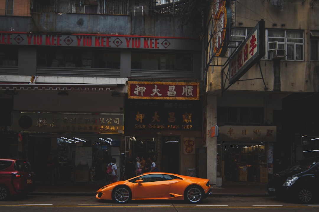 Automobile