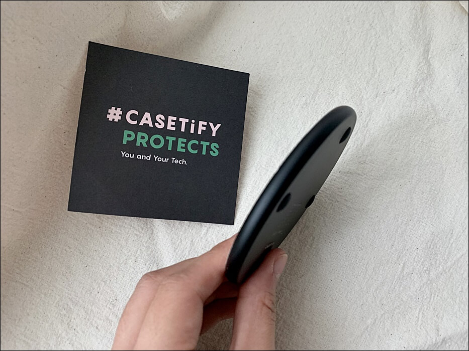핸드폰 무선 충전기 추천: Casetify 루피 와이어리스 차저