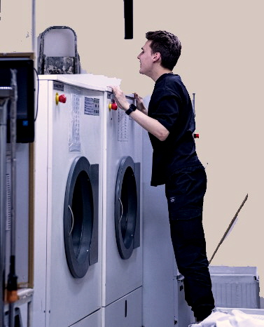 세탁기 흔들림 점검 모습