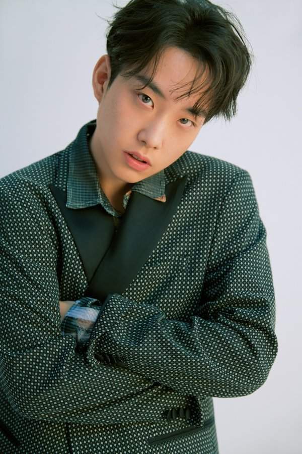 피아니스트 이나우 프로필