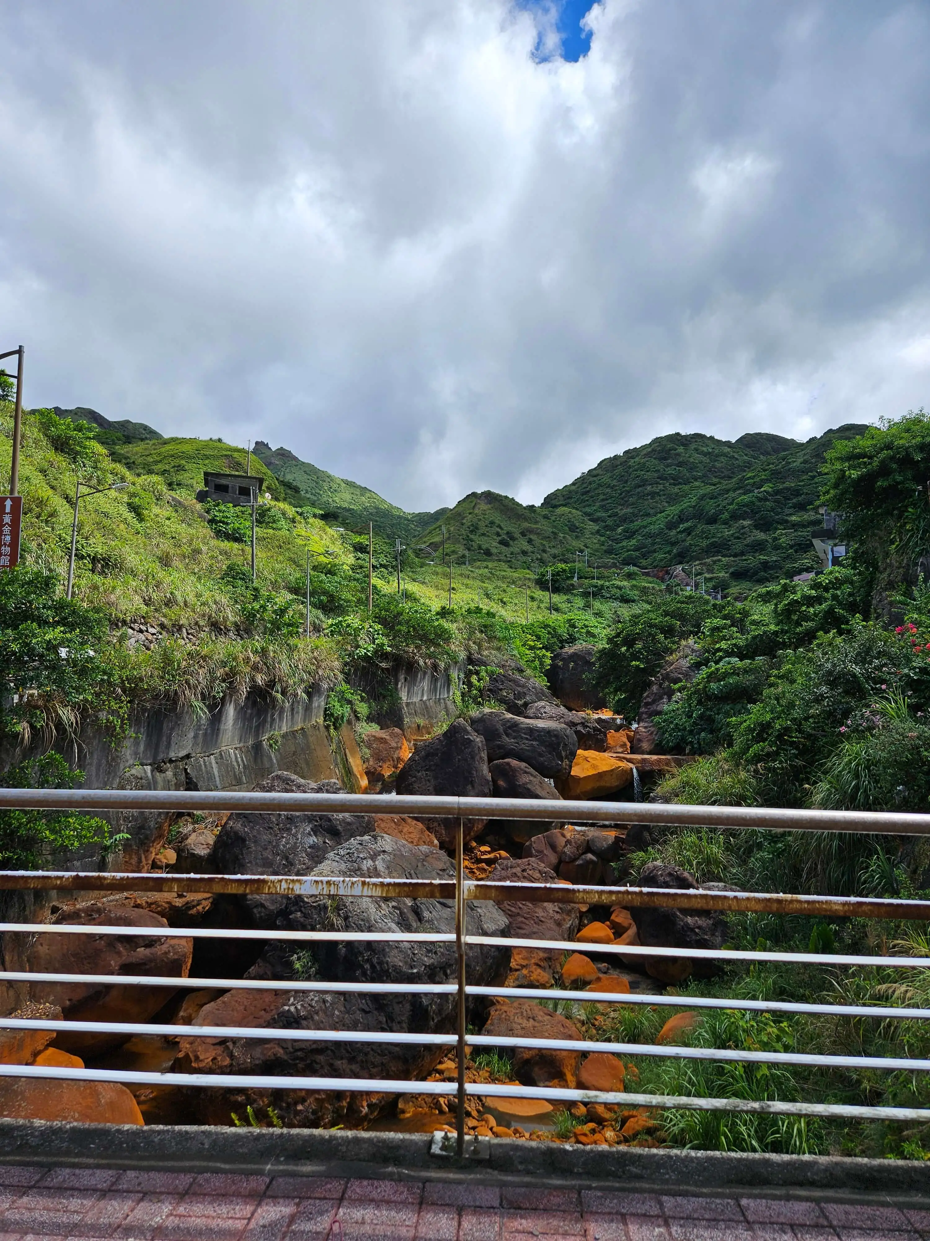 타이베이 근교 택시투어 추천 | 예류·스펀·허우통·진과스·지우펀 하루 루트 정리