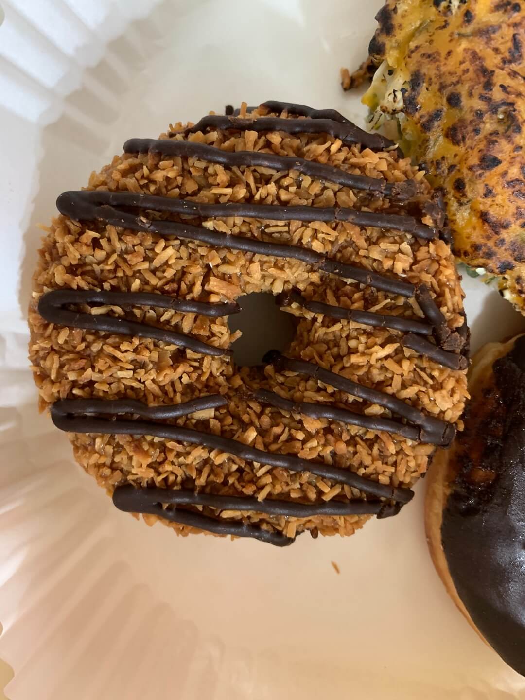 카라멜코코넛도넛