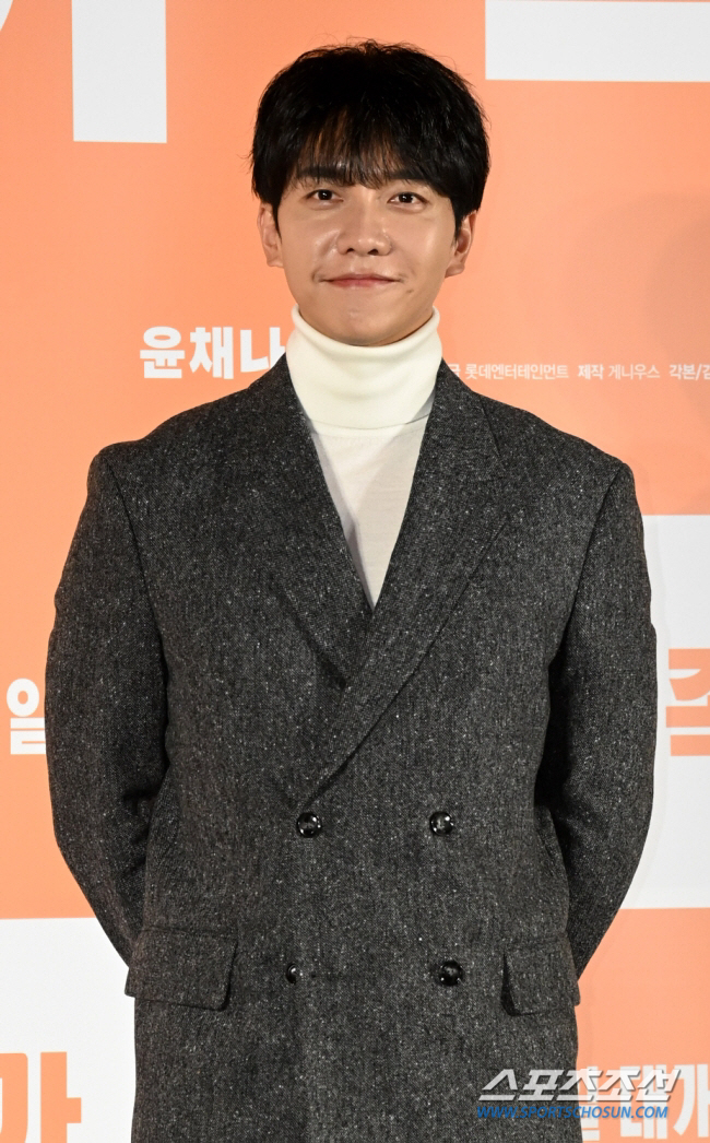 가수 겸 배우 이승기 관련 사진 - 이승기 후크엔터 정산금 소송 결론