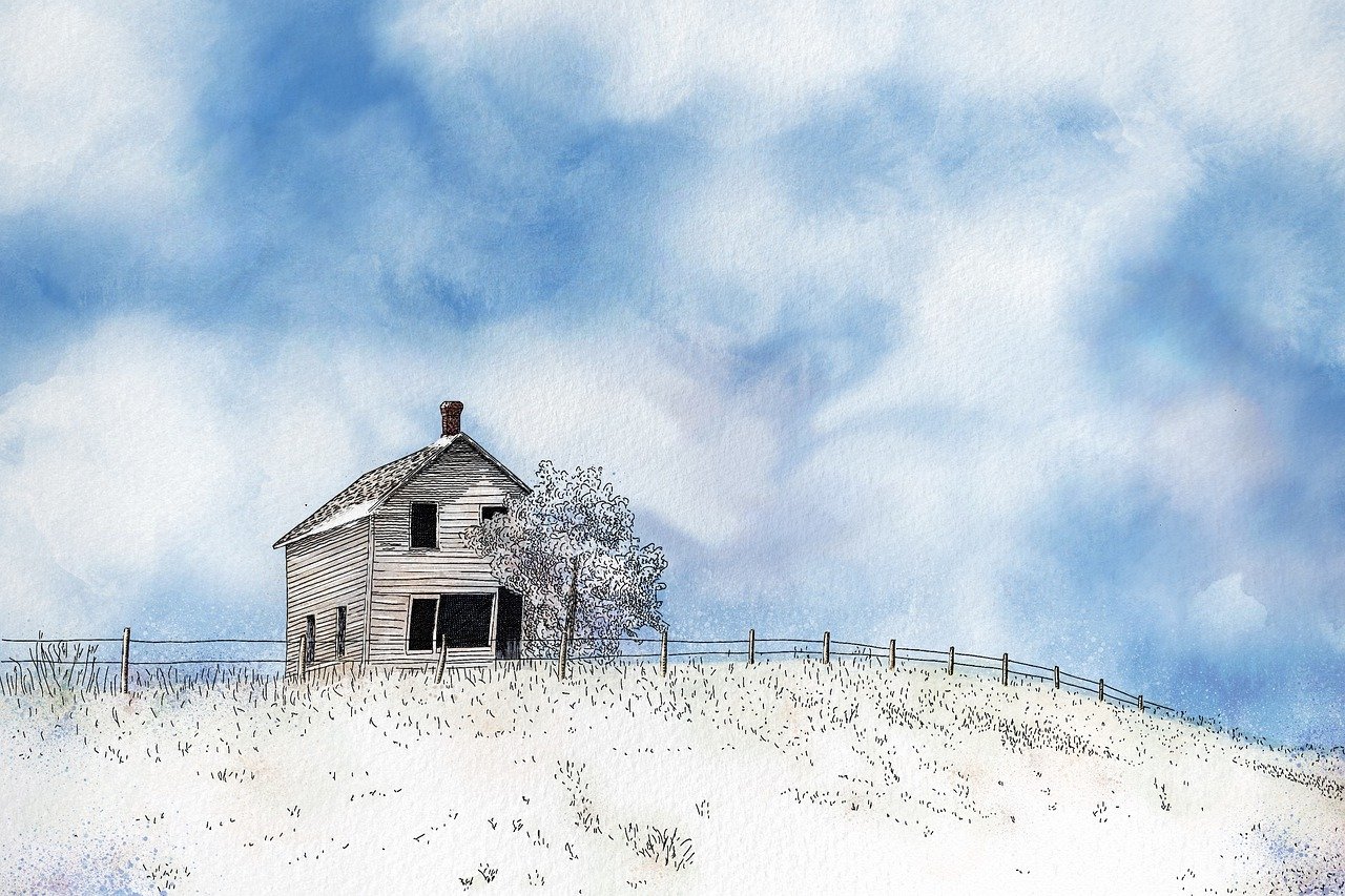 언덕위 한쪽에 울타리 안에 갇혀 있는 작은 집