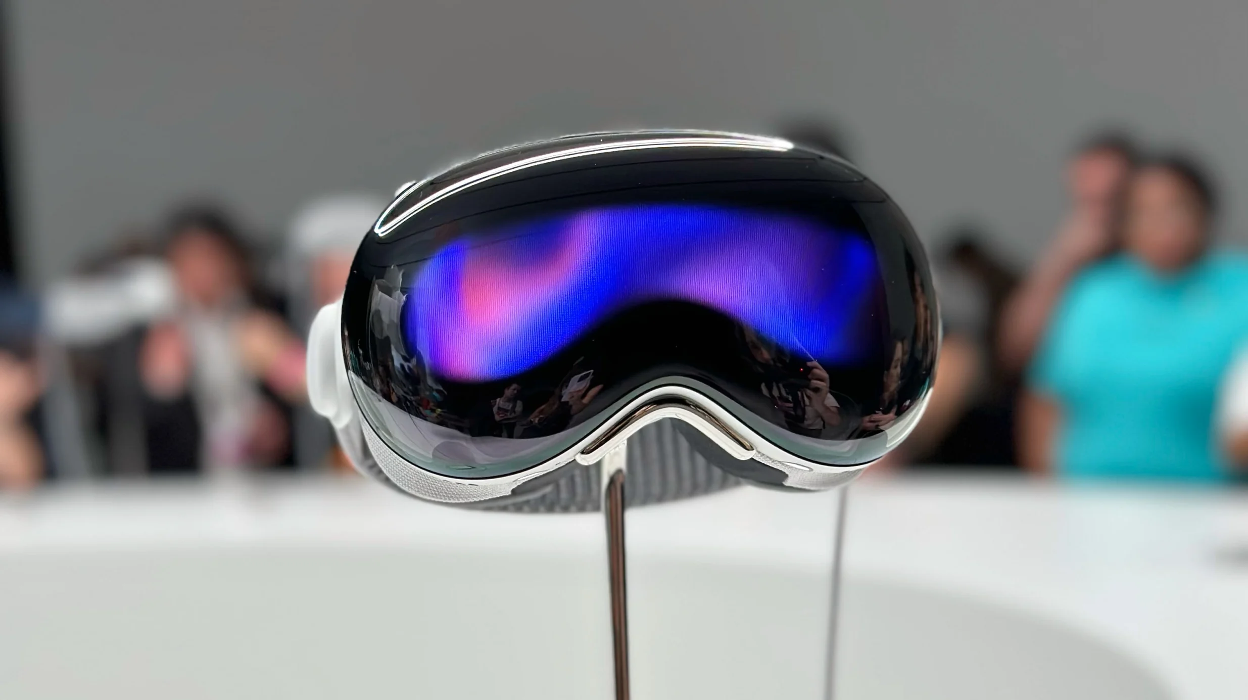 Apple Vision Pro 체험: 혼합 현실의 새로운 이정표, 하지만 여전히 해결해야 할 문제들