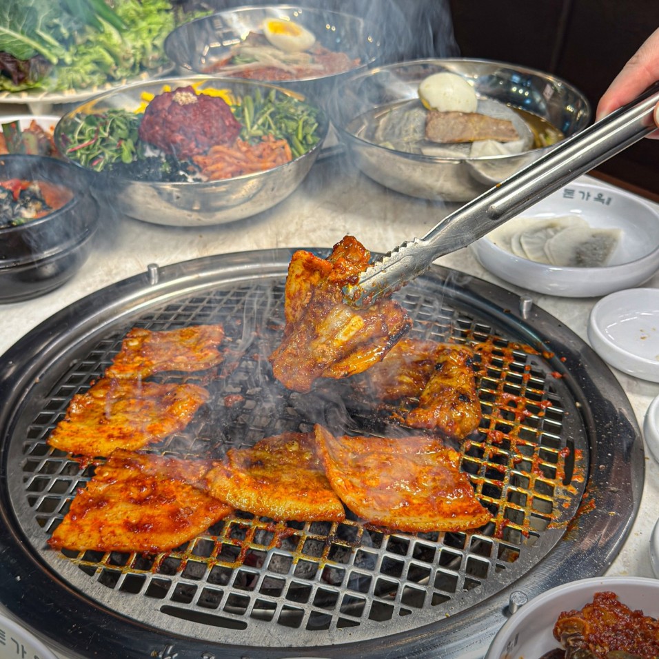 돈가옥 숯불갈비 고추장 삼겹살