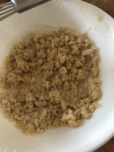 소보로 빵 토핑이 반죽된 모습입니다