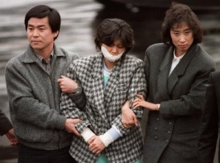 칼기 폭파 사건 범인 검거