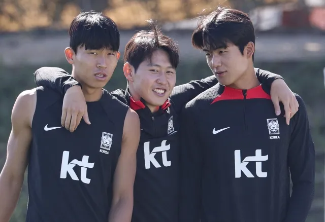 물병 삼인방&amp;#44; 탁구게이트 사인방