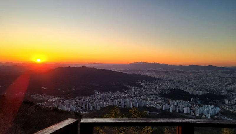 식장산 전망대